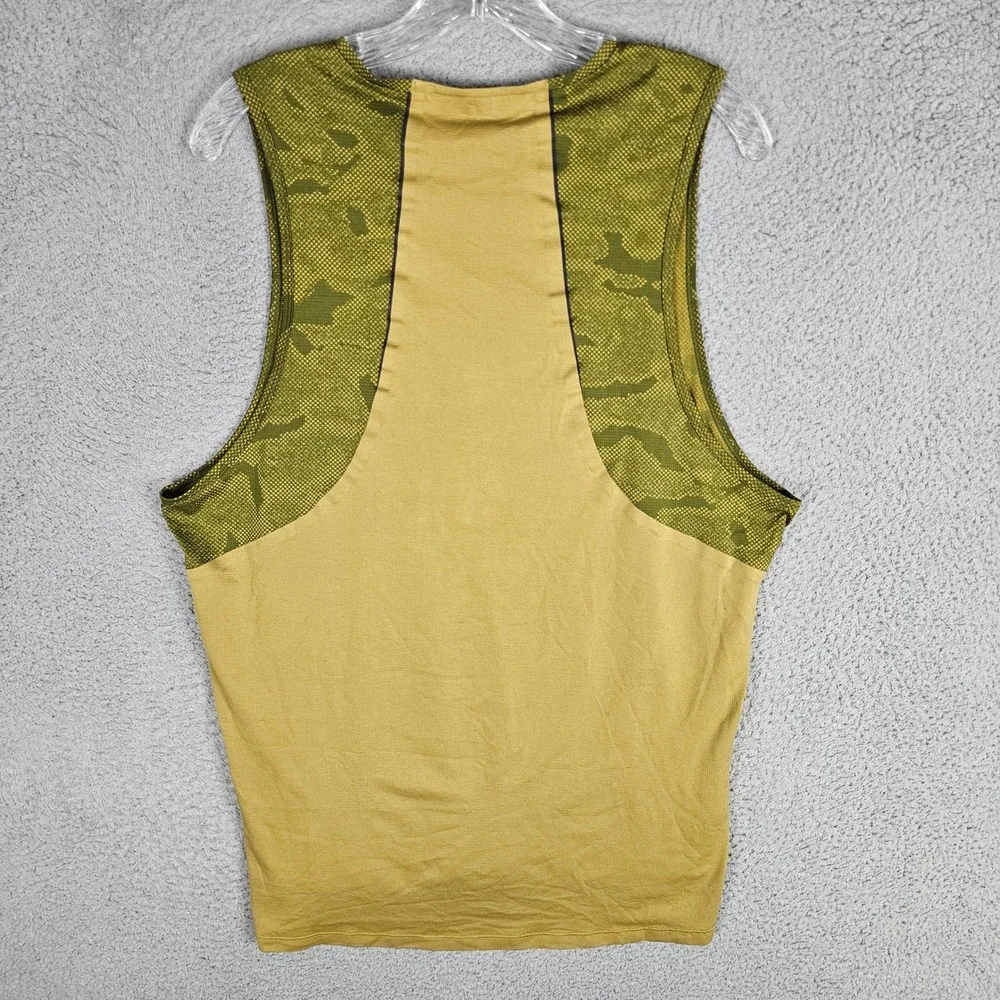 Lululemon Tank Top Mens L Green Camo Fast and Free Sleeveless Athletic Training
